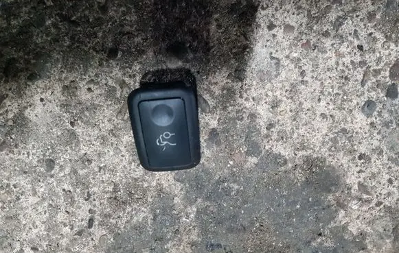 Mercedes-Benz C W204 Tailgate/boot open switch button 