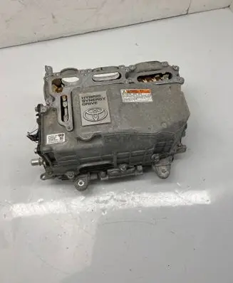 Toyota Yaris Voltage converter inverter G920052031