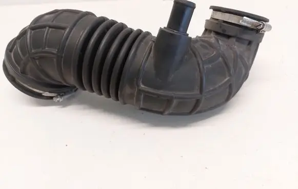Opel Antara Turbo air intake inlet pipe/hose 20998611