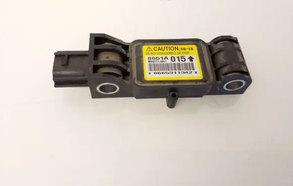 Mitsubishi Grandis Airbag deployment crash/impact sensor 8651A015