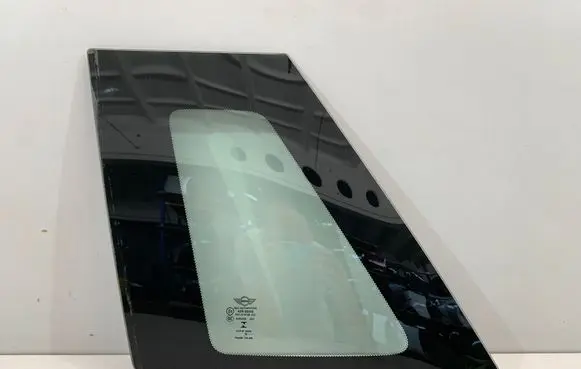 Mini One - Cooper F56 F55 Rear side window 7322449