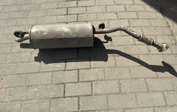 Toyota Prius (NHW20) Rear muffler/silencer tail pipe 