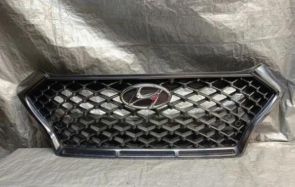Hyundai Tucson TL Front bumper upper radiator grill 86351-D7700