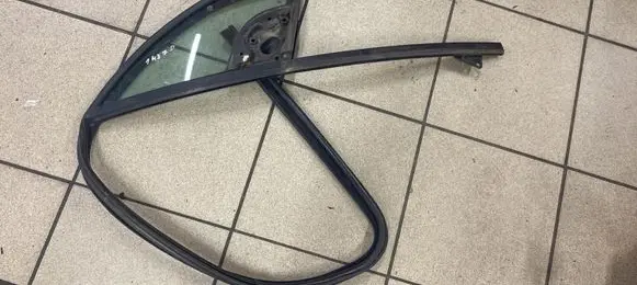 Citroen C3 Front door vent window glass four-door 