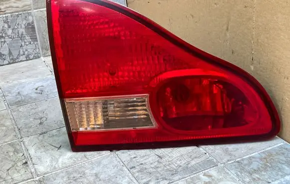 Toyota Avensis Verso Tailgate rear/tail lights 4441