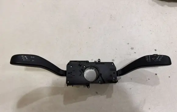 Volkswagen Polo IV 9N3 Wiper turn signal indicator stalk/switch 6Q0953503EC