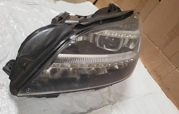 Mercedes-Benz CLS C218 X218 Headlight/headlamp 030125963118 A2188202359 27122713