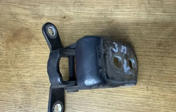 Opel Insignia A Rear door lower hinge