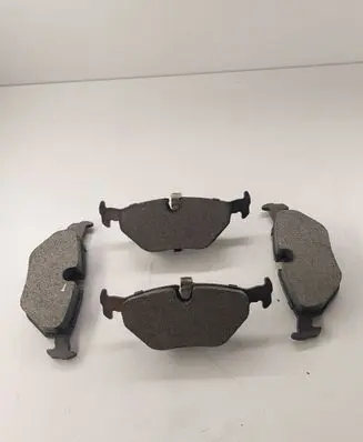 BMW Z4 E85 E86 Brake pads (rear) LP907