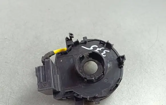Subaru Outback (BS) Airbag slip ring squib (SRS ring) 17H301 83111AL05