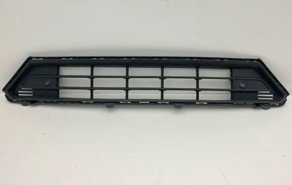 Volvo XC40 Front bumper lower grill 32136098