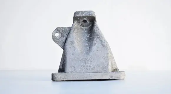 Audi A6 S6 C5 4B Engine mounting bracket 4B0199308