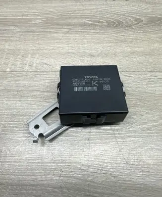 Toyota RAV 4 (XA50) Parking PDC control unit/module 8905042010 15181111250