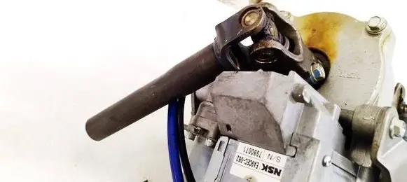 Nissan Qashqai Steering column universal joint