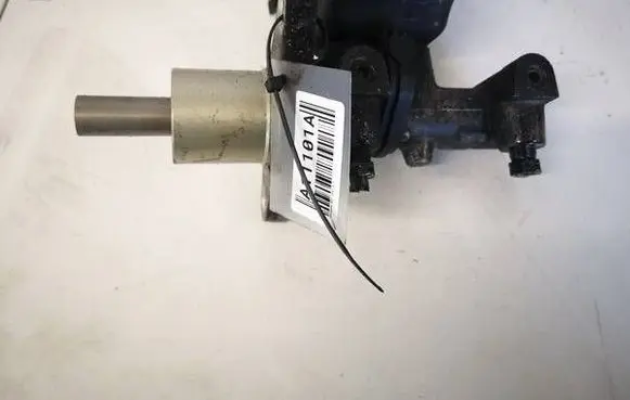 Peugeot 407 Master brake cylinder 