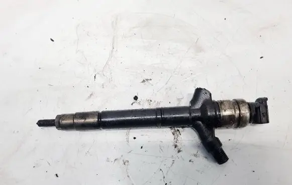 Toyota Avensis T250 Fuel injector 236700R010 23670-0R010