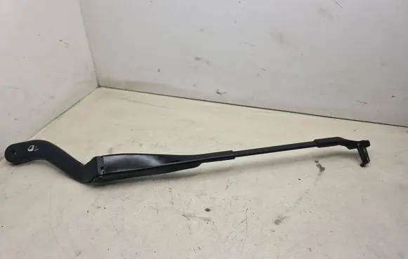 Mercedes-Benz E W211 Front wiper blade arm A2118201544