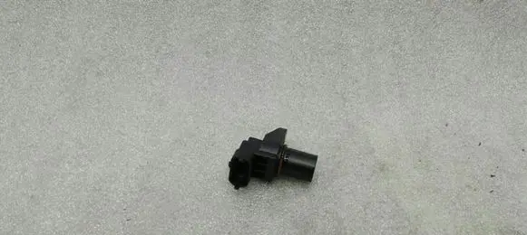 Mercedes-Benz E C207 W207 Camshaft position sensor A0051531328