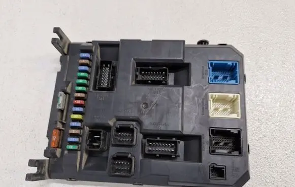 Citroen C3 Picasso Other control units/modules 9664983480