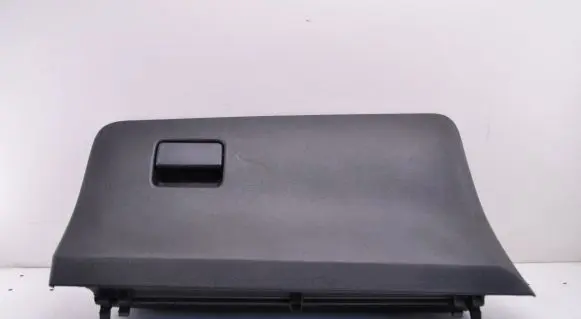 Toyota Yaris Glove box