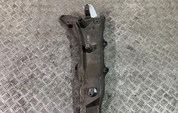 Fender mounting bracket