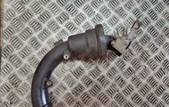 Mercedes-Benz B W246 W242 Intercooler hose/pipe A6511400387