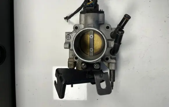 Hyundai i20 (PB PBT) Throttle body valve 