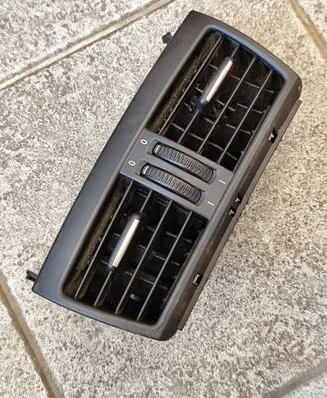 BMW X5 E70 Rear air vent grill 6954953 6958748 6954954