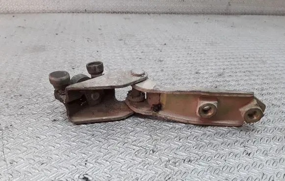Volkswagen Transporter - Caravelle T4 Sliding door middle roller runner 701843336A