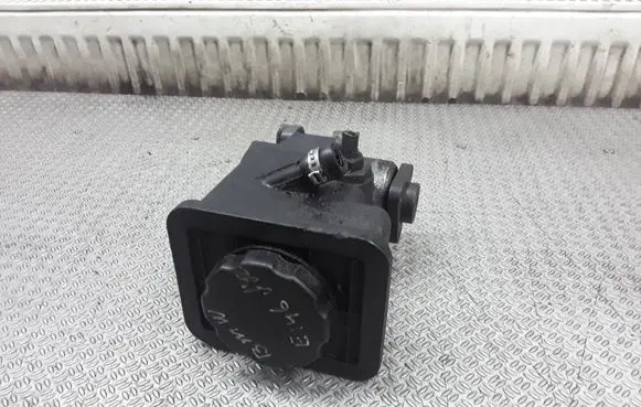 BMW 3 E46 Power steering pump