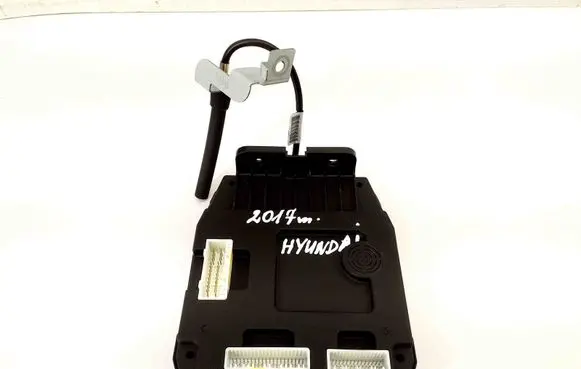Hyundai ix20 Door central lock control unit/module 954111K100 954001KCD0