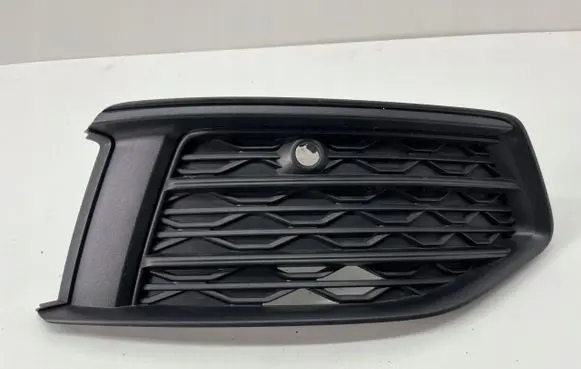 Audi A6 S6 C8 4K Front bumper lower grill 4K0807682