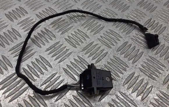 Audi A8 S8 D3 4E Air pressure sensor 4E0907658