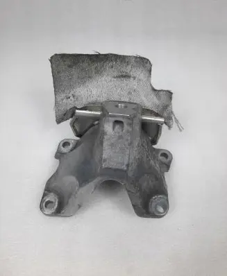 Audi A4 S4 B8 8K Engine mounting bracket 8K0199307BG