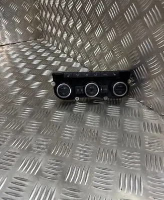 Volkswagen PASSAT B7 Climate control unit 3AA907044AJ 5HB01125733
