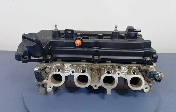 Mitsubishi Lancer VIII Engine head 