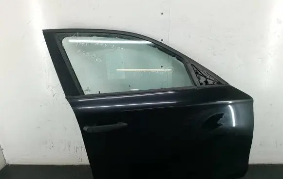 BMW 1 E81 E87 Front door 