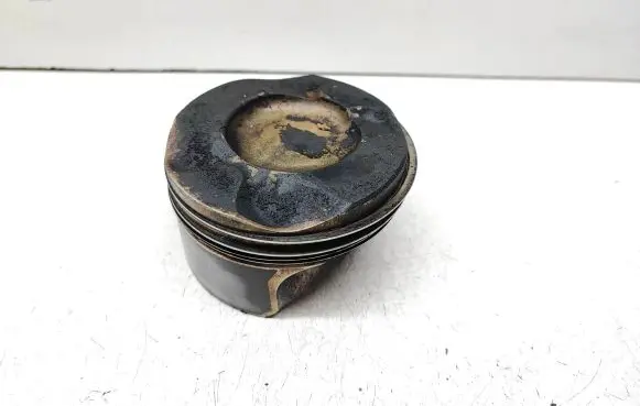 BMW 3 E92 E93 Piston 