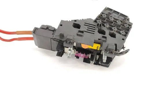 Mercedes-Benz ML W166 Fuse module A1665402450 YAP3240211 13919760