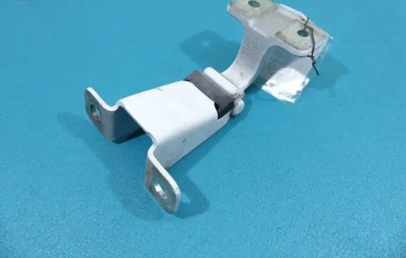 Rear door hinge set