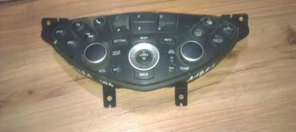 Nissan Primera Climate control unit 28395av611 40366128h