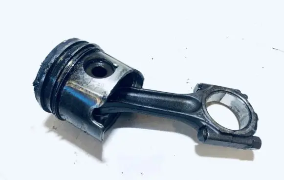 Citroen Xsara Picasso Piston with connecting rod