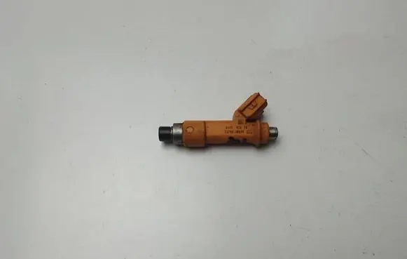 Toyota iQ Fuel injector 2325040020