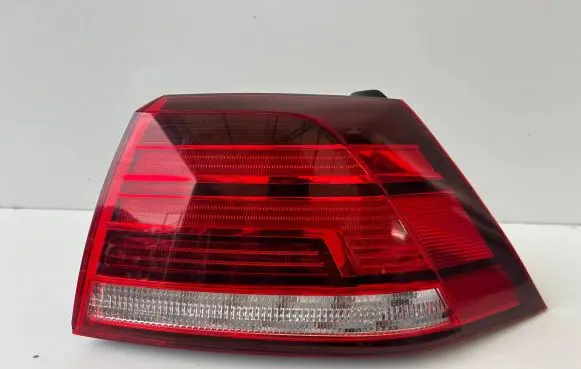 Volkswagen Golf VII Rear/tail lights 5G0945096Q
