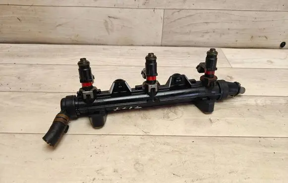 Seat Ibiza IV (6J,6P) Fuel injectors set 03E133320A