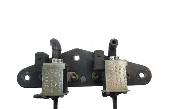 Audi A4 S4 B6 8E 8H Turbo solenoid valve 026906283H