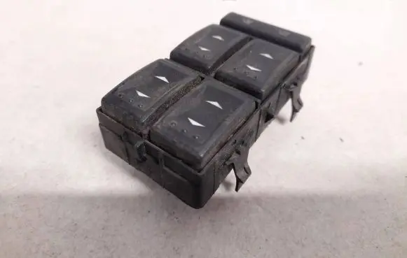 Ford Mondeo Mk III Electric window control switch 03163451 1s7t14a132bd