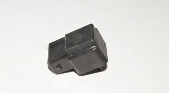 BMW 7 E38 Air pressure sensor 2246977