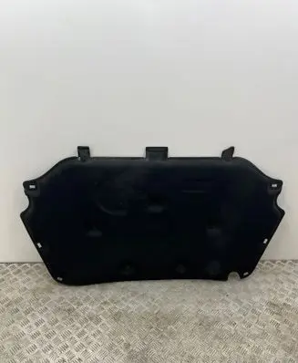 Engine bonnet/hood sound/heat insulation