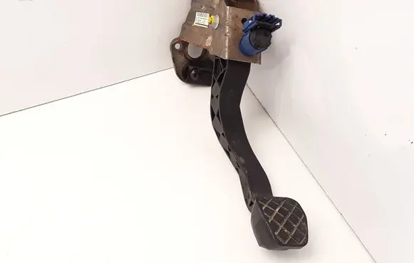 Clutch pedal